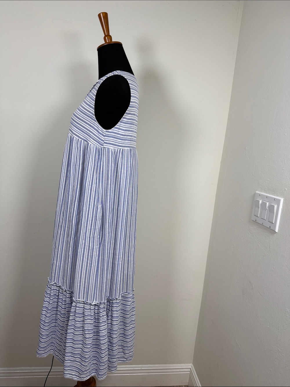 GREYLIN Sleeveless Blue and White Striped V-Neck Maxi Dress XS - Picture 4 of 8